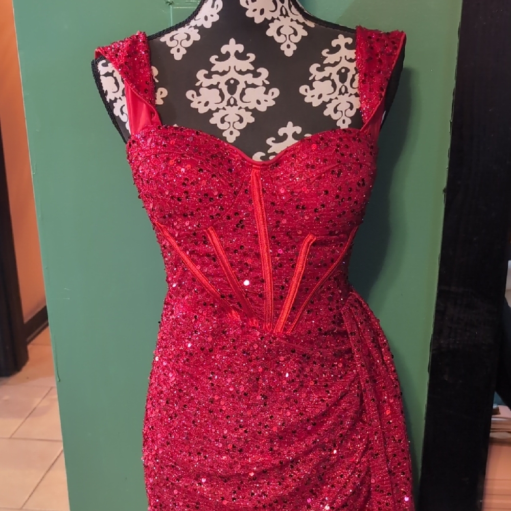 Glamorous Strapless Red Sequin Dress